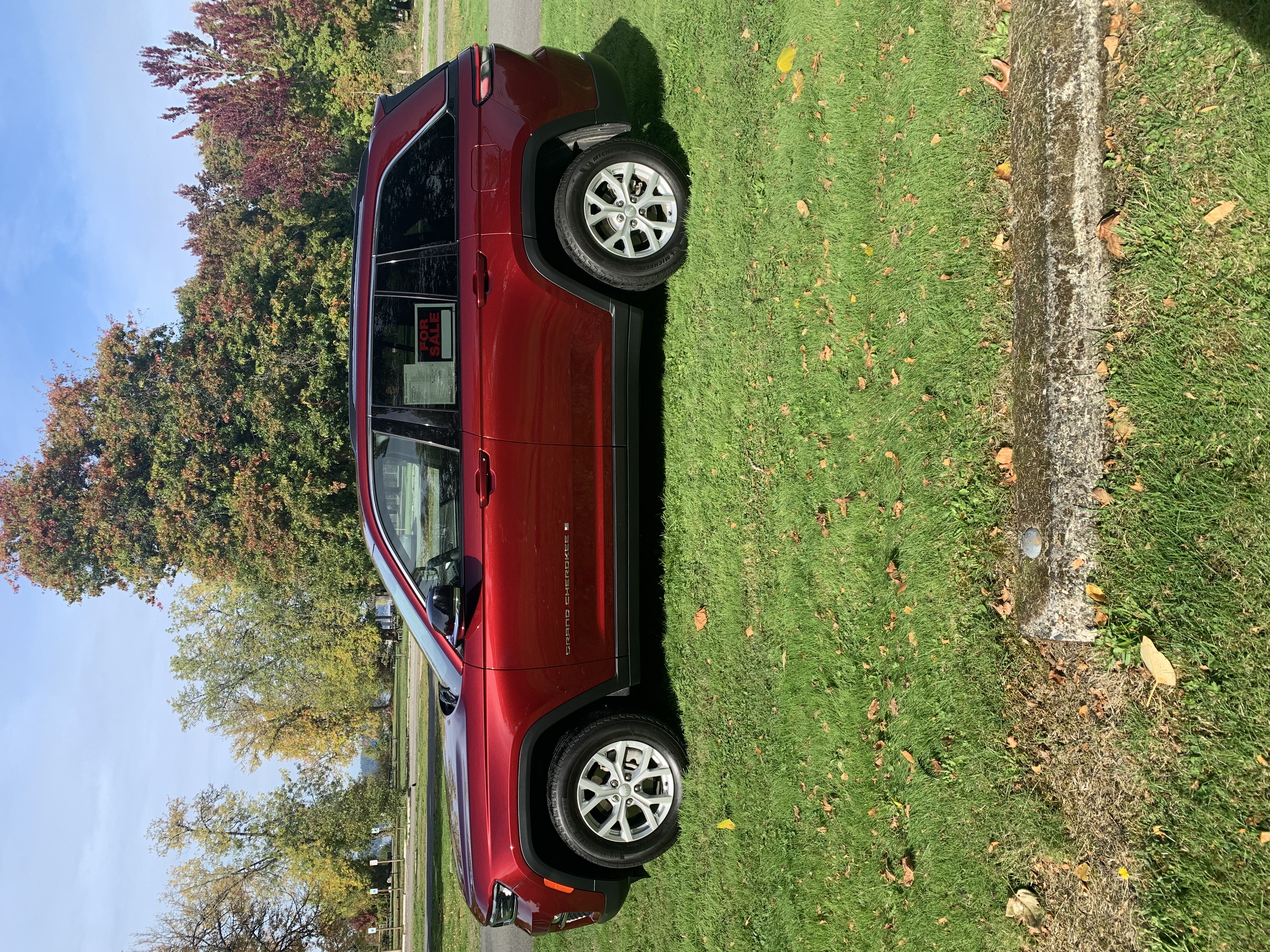 Used 2024 Jeep Grand Cherokee Limited AWD/4WD image 1