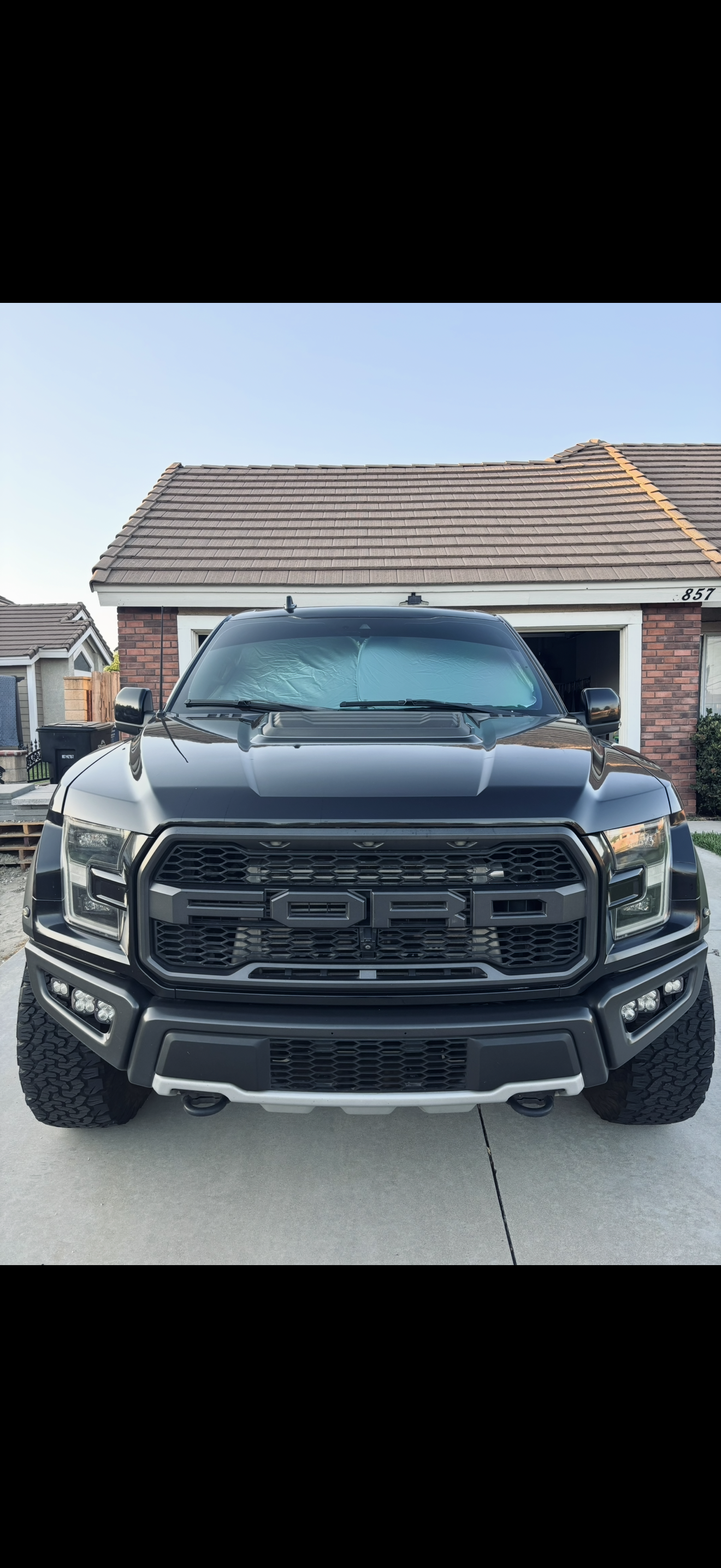 Used 2019 Ford F150 Raptor w/ Equipment Group 802A Luxury AWD/4WD image 1