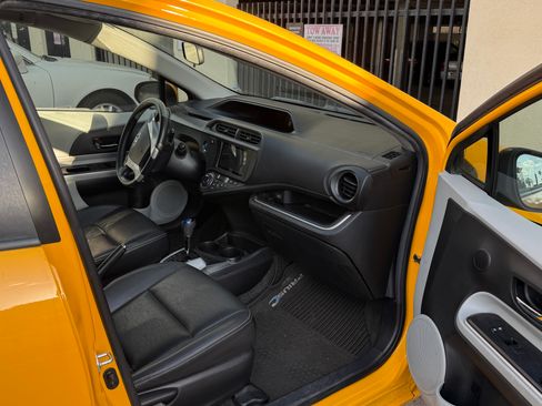 Used 2014 Toyota Prius C Four image 15