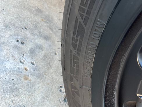 Used 2016 Dodge Challenger SRT Hellcat image 13