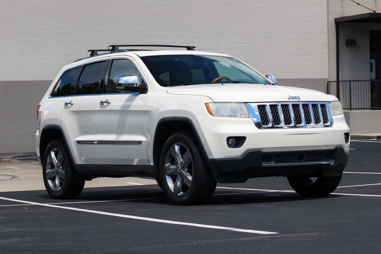 Used 2012 Jeep Grand Cherokee Overland AWD/4WD image 4