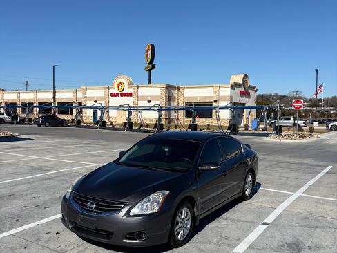 Used 2011 Nissan Altima 2.5 SL w/ 2.5SL Pkg image 12