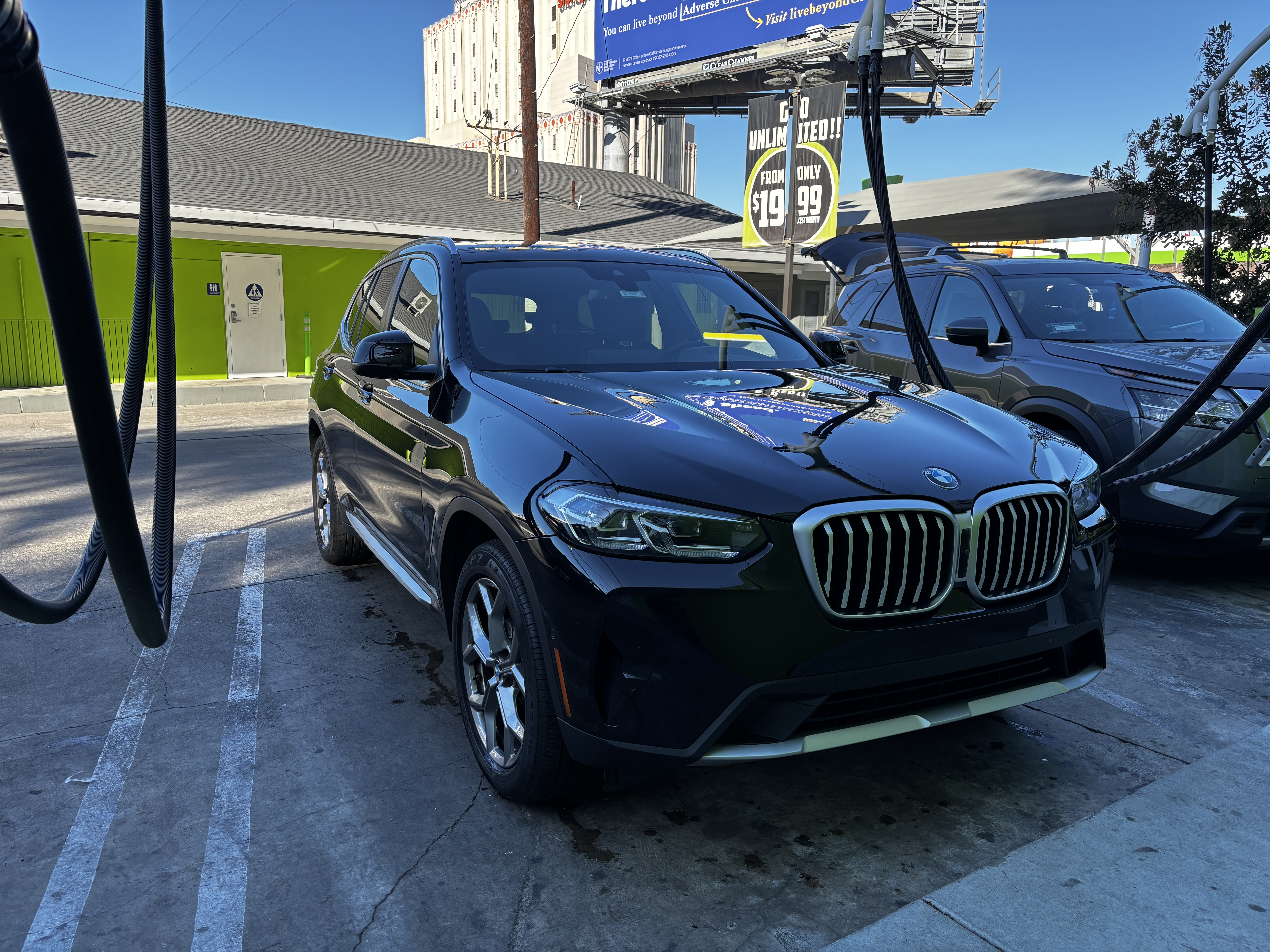 Used 2023 BMW X3 xDrive30i w/ Premium Package w/ZPA AWD/4WD image 1