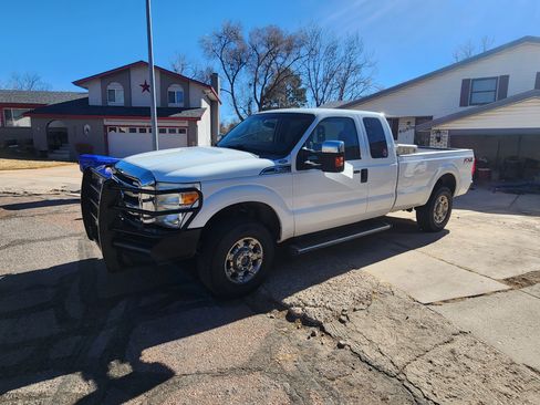 Used 2012 Ford F250 XLT w/ XLT Premium Pkg image 2