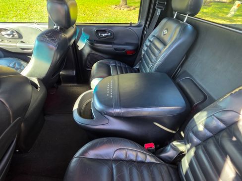 Used 2001 Ford F150 Harley-Davidson image 19