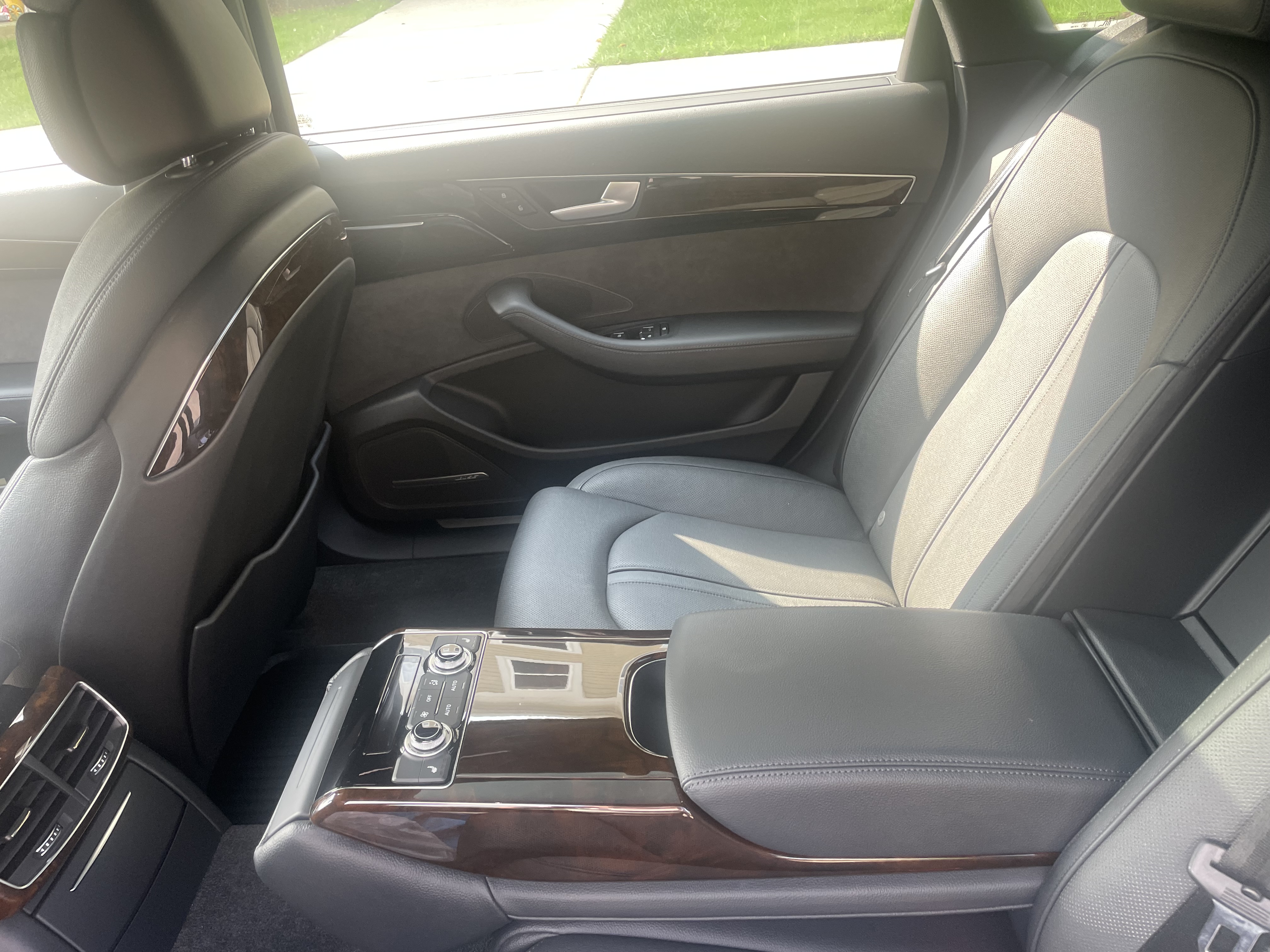Used 2017 Audi A8 L 3.0T w/ Executive Package AWD/4WD image 14