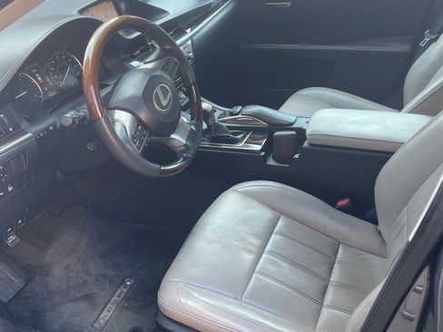 Used 2016 Lexus ES 350 350 Sedan 4D w/ Luxury Package w/Wood Trim image 5