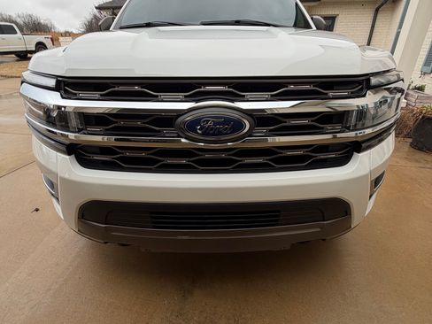 Used 2024 Ford Expedition King Ranch image 5