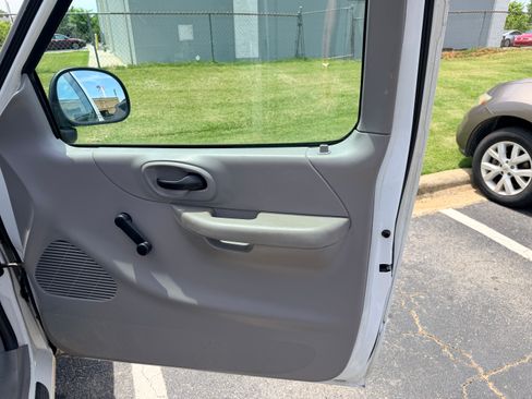 Used 2000 Ford F150 2WD Regular Cab image 12