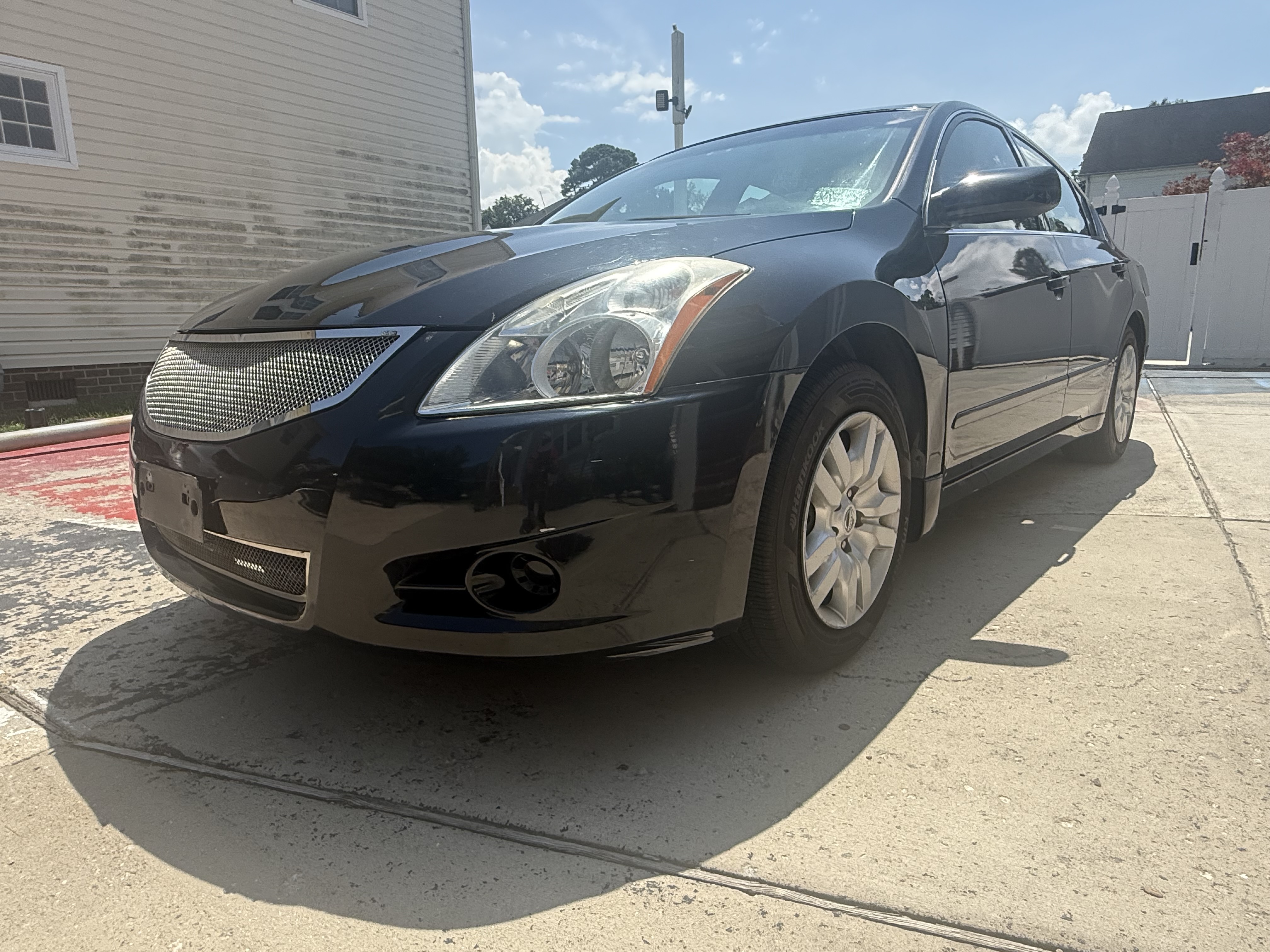 Used 2012 Nissan Altima 2.5 S FWD image 2