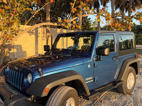 Used 2010 Jeep Wrangler Sport image 2