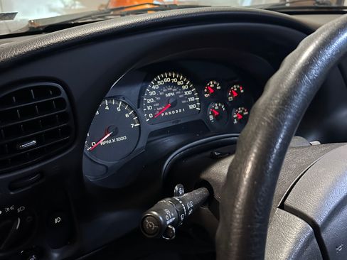 Used 2009 Chevrolet TrailBlazer LT w/ Sun And Sound Package image 1