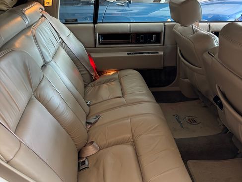 Used 1992 Cadillac De Ville Sedan image 9