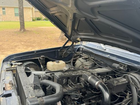 Used 1992 Dodge D/W Truck 350 image 10