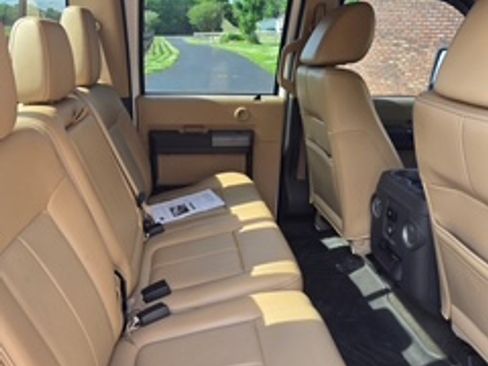 Used 2011 Ford F350 Lariat w/ Lariat Interior Pkg AWD/4WD image 17