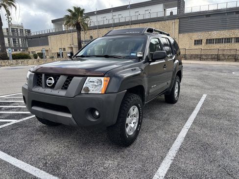Used 2008 Nissan Xterra Off-Road w/ Technology Pkg AWD/4WD image 12