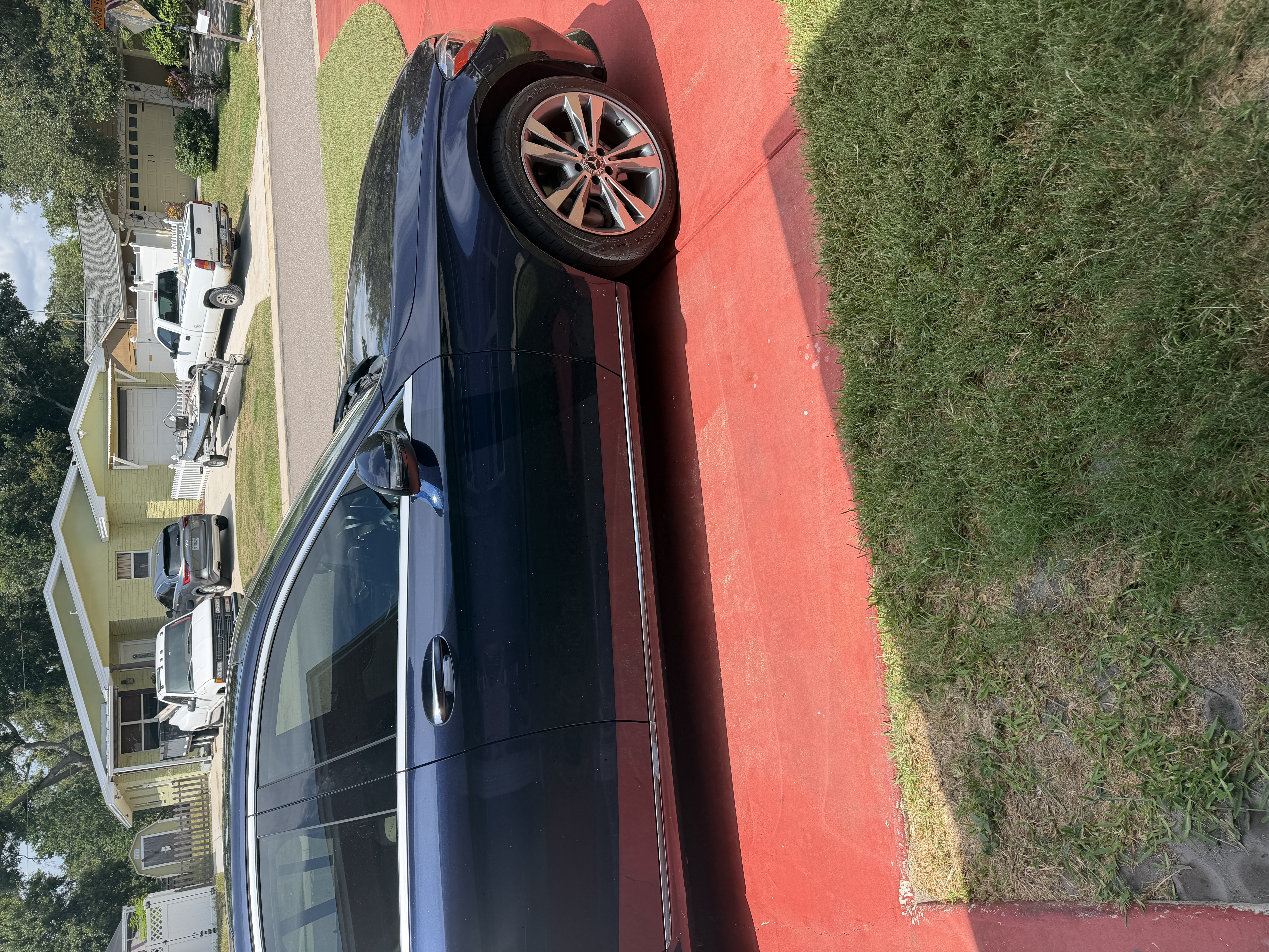 Used 2019 Mercedes-Benz C 300 4MATIC Sedan image 2