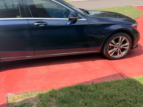 Used 2019 Mercedes-Benz C 300 4MATIC Sedan image 2