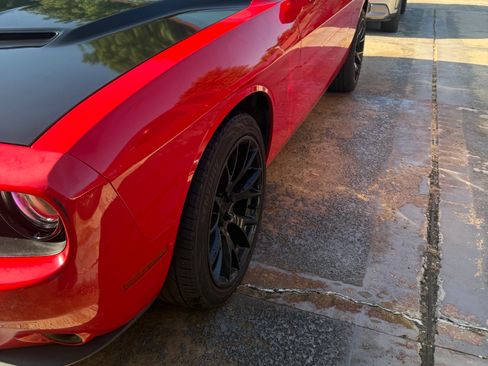 Used 2015 Dodge Challenger SXT w/ Super Sport Group (SS/T) RWD image 9