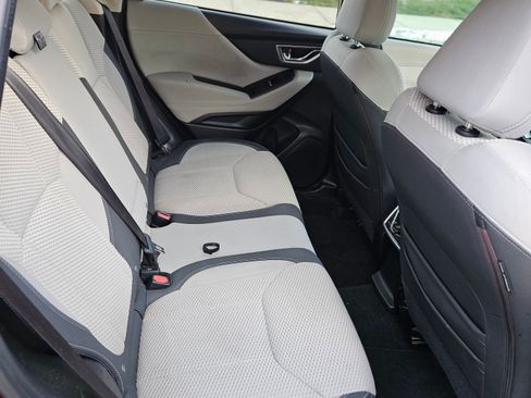 Used 2019 Subaru Forester Premium image 9