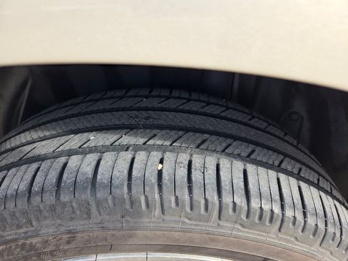 Used 2014 Chevrolet Equinox LTZ image 20