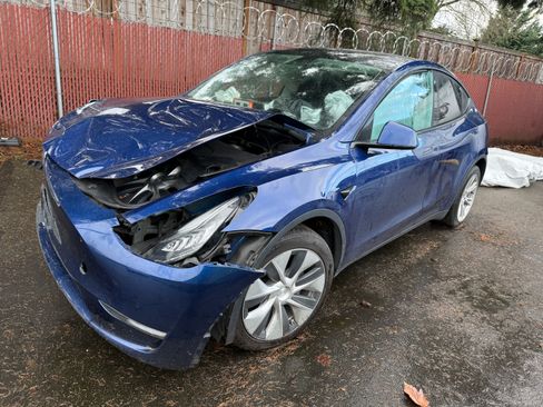 Used 2020 Tesla Model Y Performance image 7