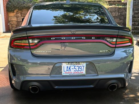 Used 2023 Dodge Charger SRT Hellcat w/ Harman/Kardon Audio Group RWD image 4