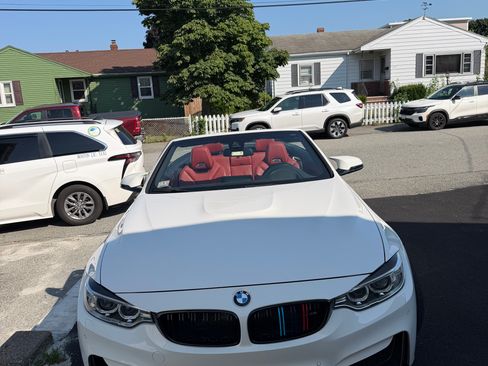 Used 2016 BMW M4 Convertible RWD image 4