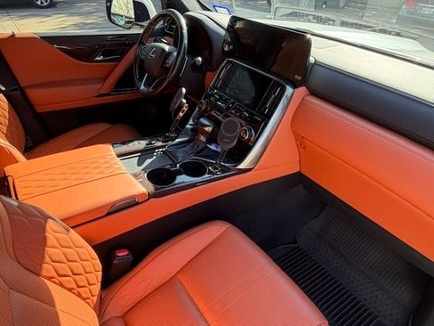 Used 2023 Lexus LX 600 4WD w/ Ultra Luxury Package image 12