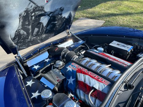 Used 2007 Chevrolet Corvette Coupe w/ Performance Package image 9