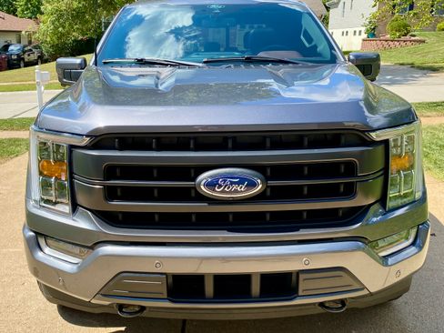 Used 2021 Ford F150 Lariat AWD/4WD image 2