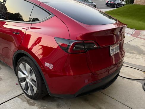 Used 2024 Tesla Model Y Long Range image 5