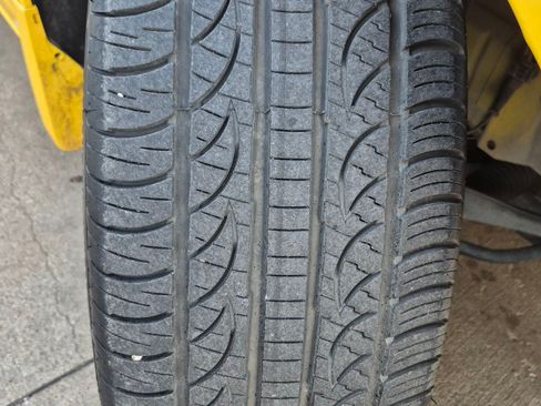 Used 2010 Chevrolet Camaro LT image 24