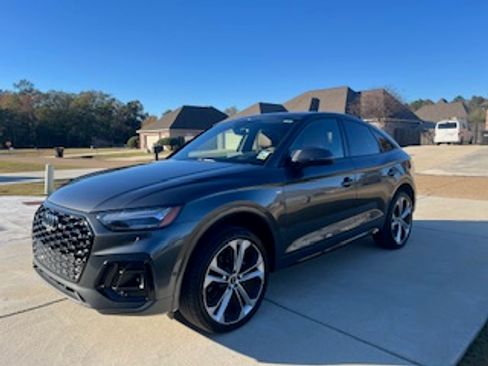 Used 2022 Audi Q5 2.0T Prestige w/ Prestige Package image 6