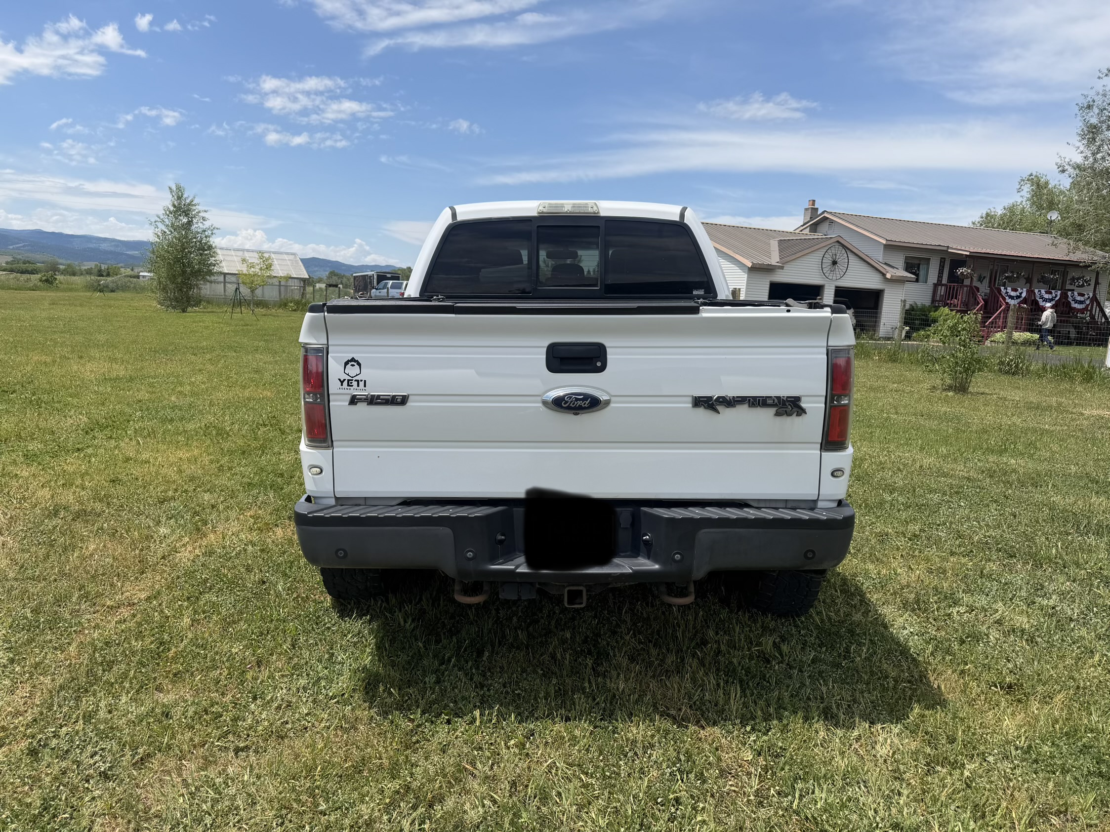 Used 2014 Ford F150 Raptor w/ Equipment Group 801A Luxury AWD/4WD image 2