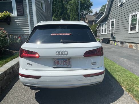 Used 2018 Audi Q5 2.0T Premium Plus w/ Premium Plus Package AWD/4WD image 4