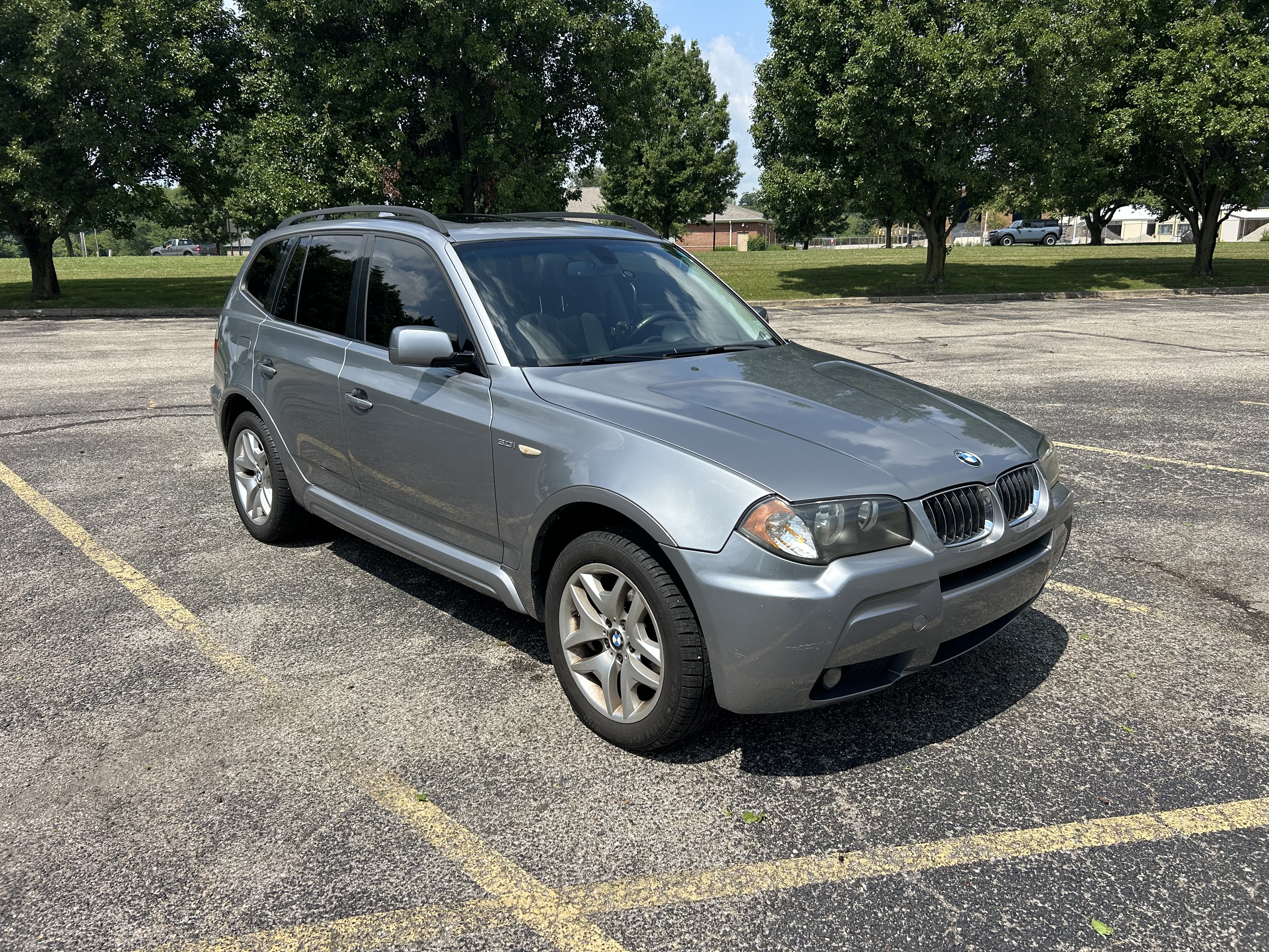 Used 2006 BMW X3 3.0i w/ M Sport Package AWD/4WD image 1