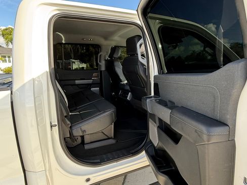 Used 2023 Ford F250 Lariat w/ Lariat Ultimate Package AWD/4WD image 10