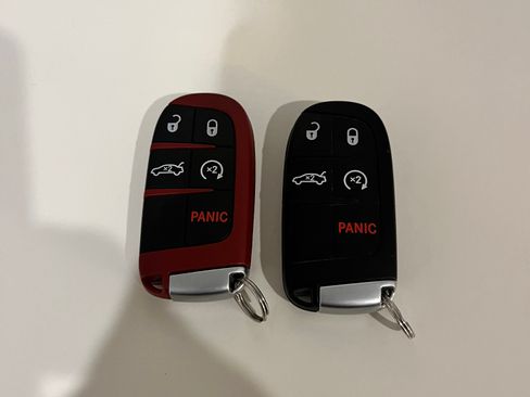 Used 2016 Dodge Challenger SRT Hellcat image 16