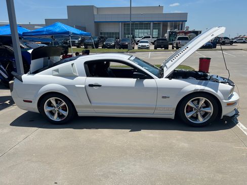 Used 2007 Ford Mustang GT Premium RWD image 25