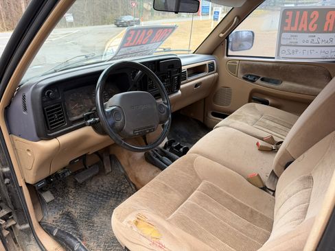 Used 1997 Dodge Ram 2500 Truck 4x4 Regular Cab image 10