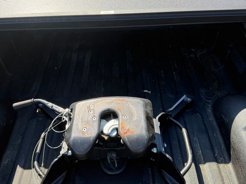 Used 2022 RAM 3500 Laramie w/ Max Tow Package AWD/4WD image 9