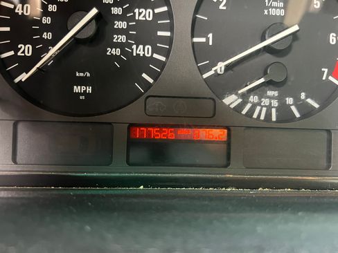 Used 2001 BMW X5 3.0i image 11