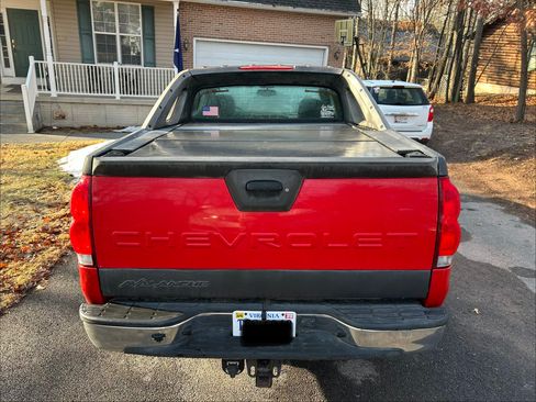 Used 2003 Chevrolet Avalanche 4x4 image 17
