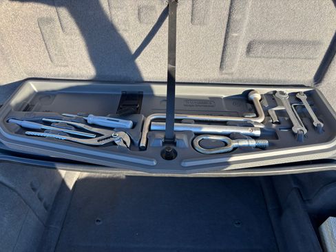 Used 2000 BMW 740i image 15