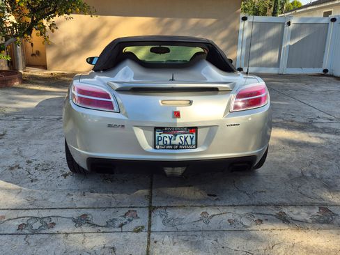 Used 2007 Saturn Sky Red Line image 4