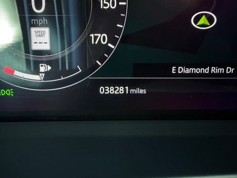 Used 2019 Land Rover Range Rover Sport Supercharged AWD/4WD image 31