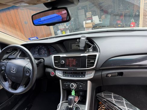 Used 2015 Honda Accord EX-L image 10