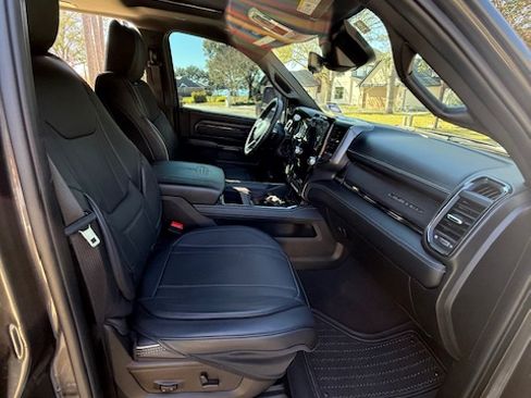 Used 2024 RAM 3500 Limited image 13