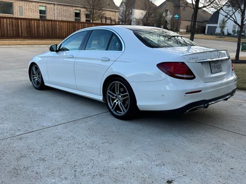 Used 2018 Mercedes-Benz E 300 image 8